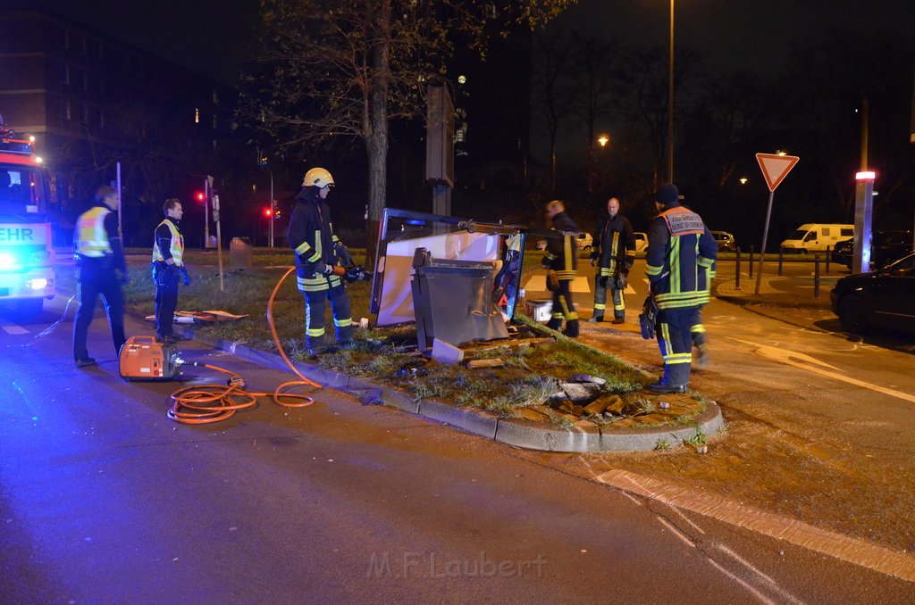 VU Alleinunfall Koeln Altstadt Sued Perlengraben Blaubach P308.JPG - Miklos Laubert